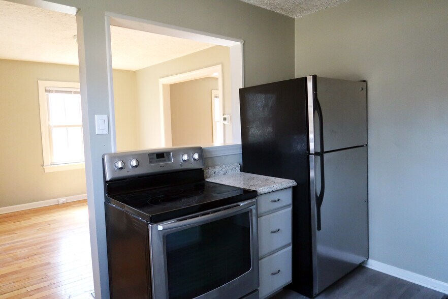 Kitchen - 3 - 7043 N College Ave