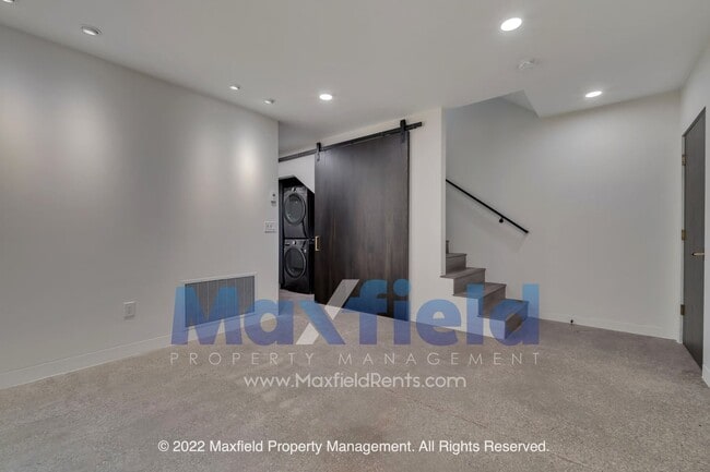 Building Photo - Luxury Sugarhouse Living | Pet Friendly | 2BD | 3BA | 1GA | 1CP 1875 Sq Ft