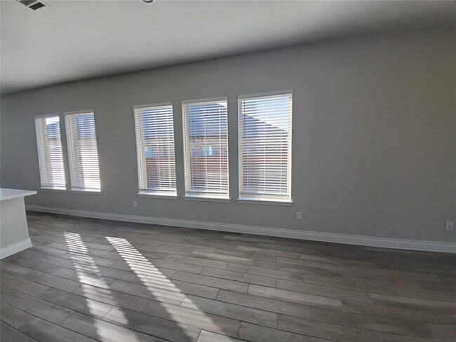 Building Photo - 2329 Birdwell Cove