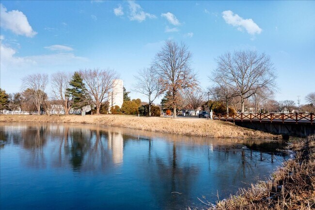 Building Photo - Yearly Rental: Convenient Location: 3-Bedroom, 2-Bath Condo in The Plantations, Lewes. $1,995/mon...