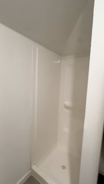 Building Photo - 5018 Primrose Rdg