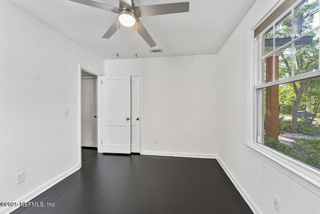 Building Photo - 431 W 62nd St