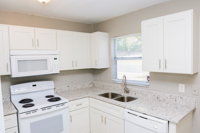 Building Photo - 1483 Elderton Dr