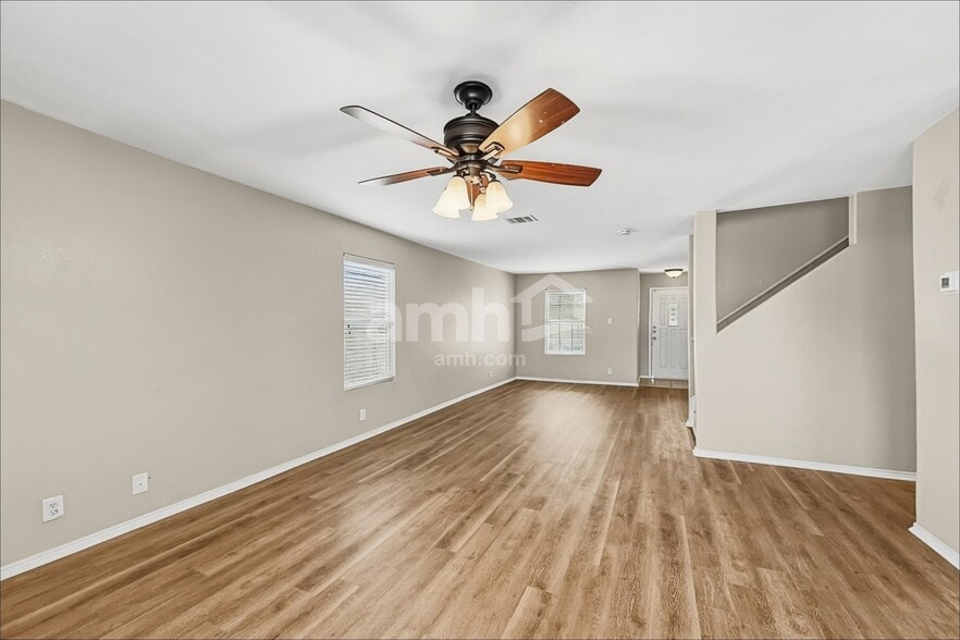 Building Photo - 723 Rodeo Ranch