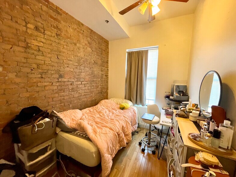 Building Photo - 243 Northampton St