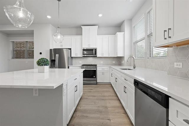 Building Photo - 4831 Aldenbury St