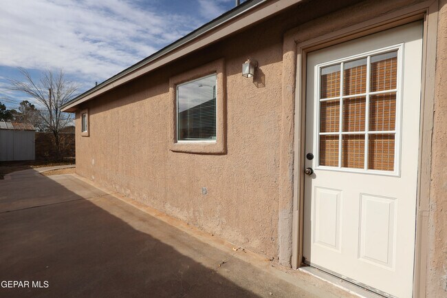 Building Photo - 4609 Joseph Rodriguez Dr