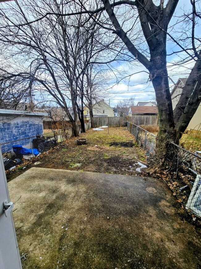 Building Photo - 58 W Garrison St