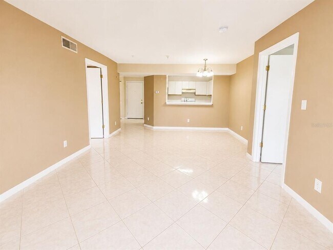 Building Photo - 2323 Feather Sound Dr