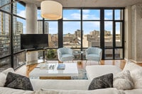 Building Photo - 2720 3rd Ave