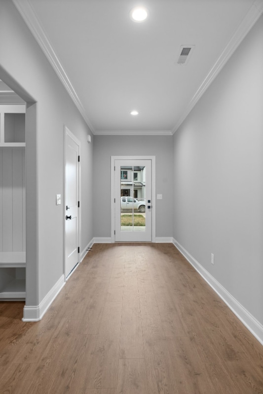 Building Photo - 1909 Gracie Bug Lp