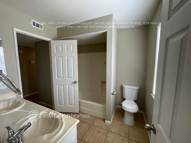 Building Photo - 13115 Sunbird Dr