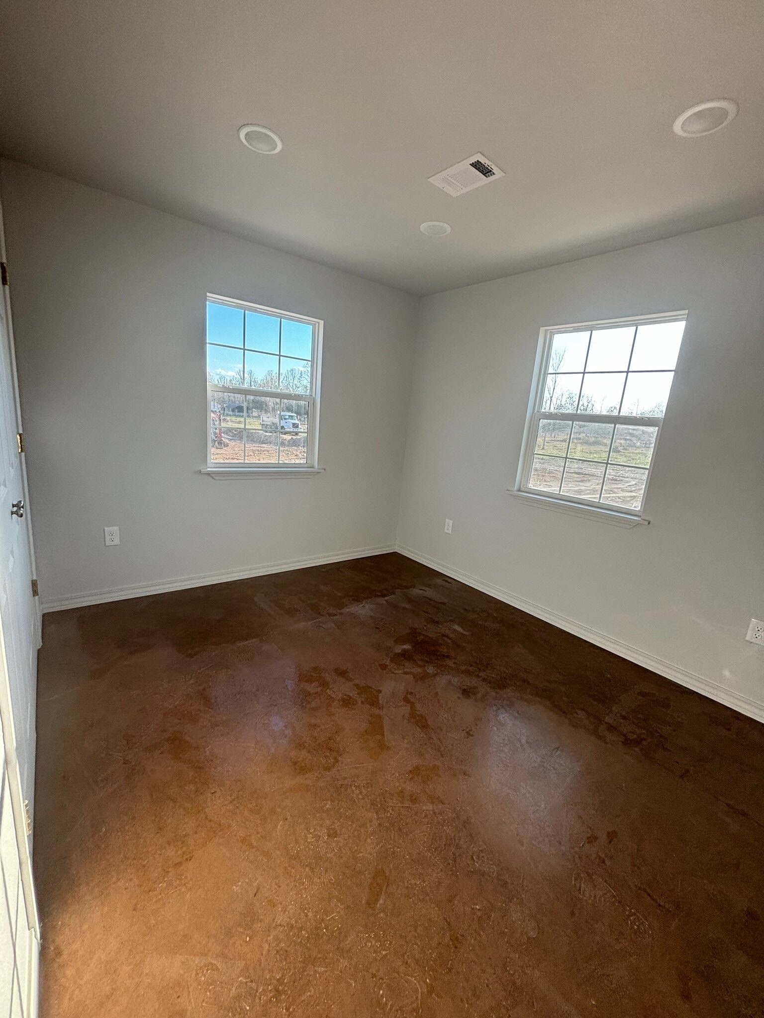 Building Photo - 168 Rustic Ln