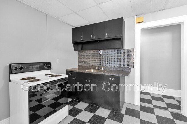 Building Photo - 377 Elmwood Ave