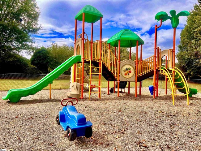 Building Photo - 110 Shelby Ct