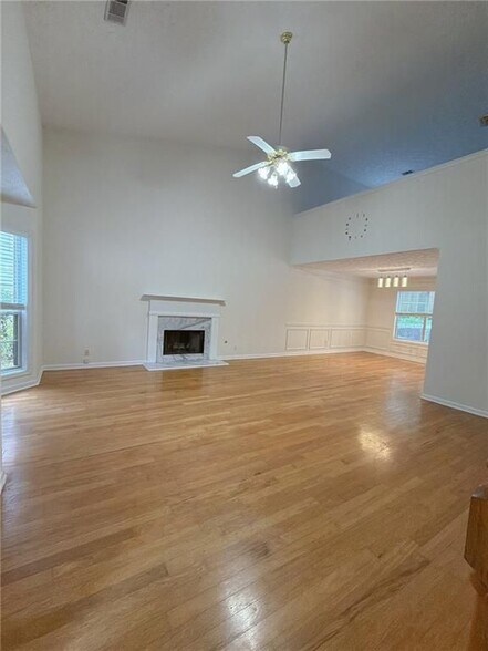 Building Photo - 5045 Saddle Bridge Ln