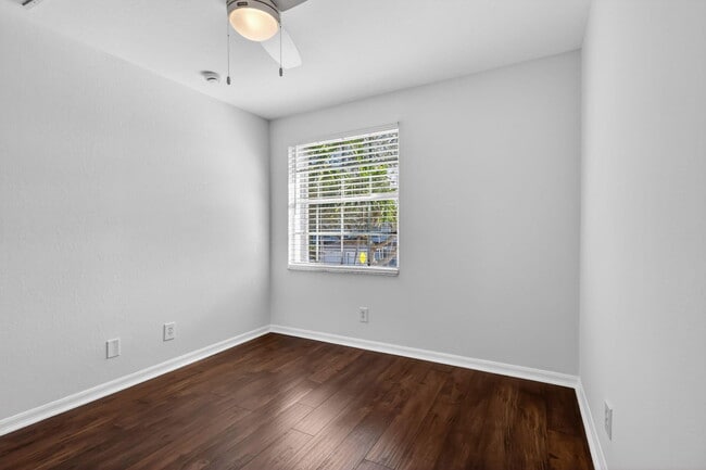 Building Photo - 16218 Sierra Palms Dr