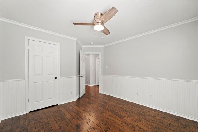 Building Photo - 26 Musgrove Pl