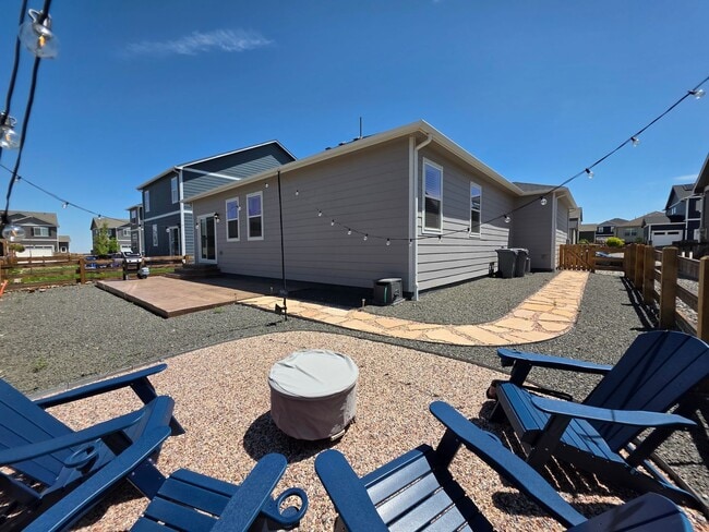 Building Photo - Beautiful Newer Build 3 Bedroom Home in Be...