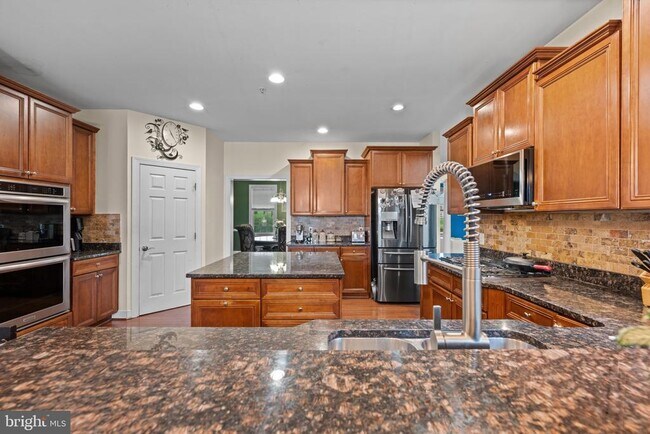 Building Photo - 5066 Winesap Way