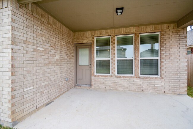 Building Photo - 21278 Catalina Palm Dr