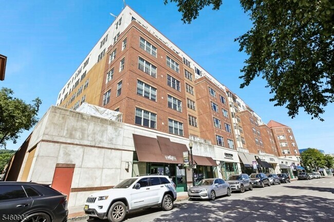 Building Photo - 48 S Park St