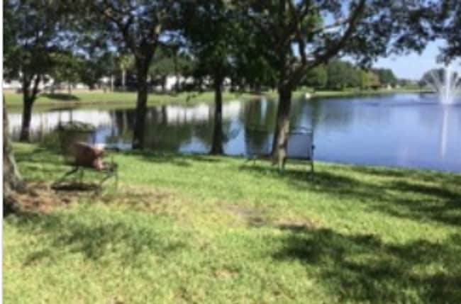 Building Photo - BEAUTIFUL 3 BEDFROOM, ,2.5 BATHROOMS TOWNH...