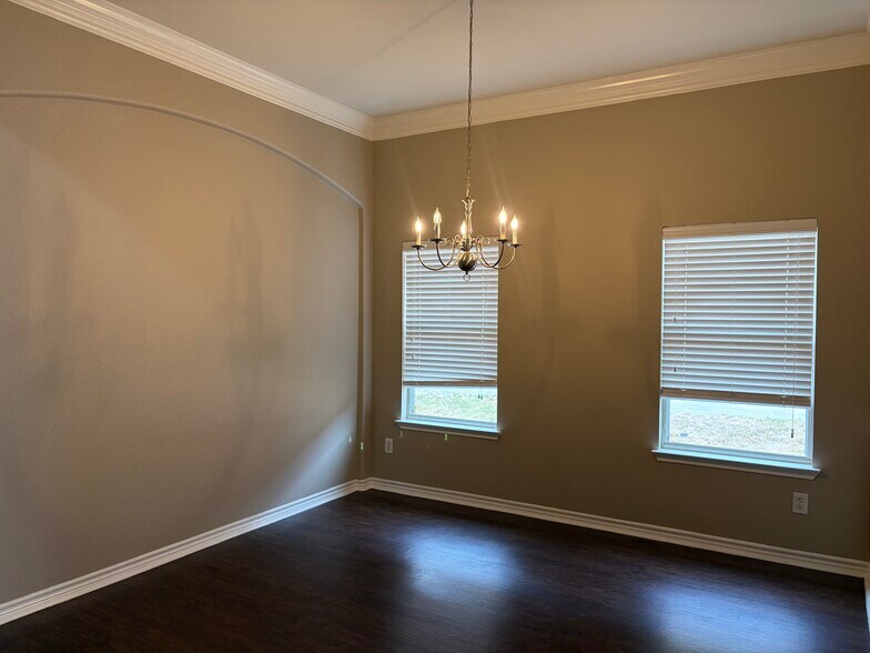 Building Photo - 13994 Fall Harvest Dr