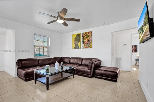 Building Photo - 6110 SW 38th St