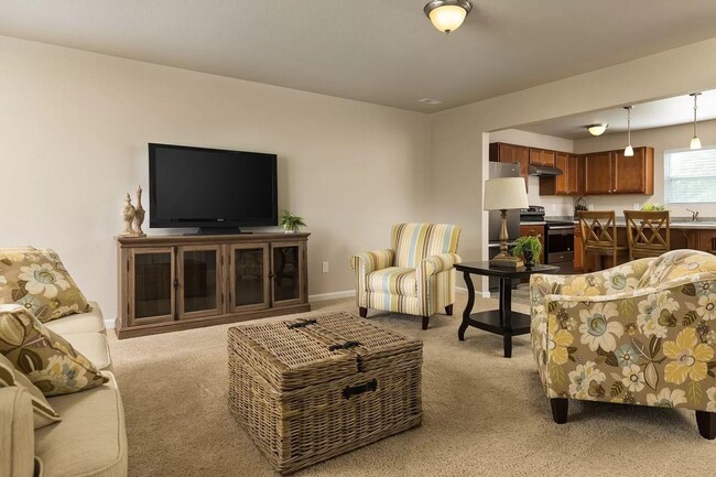 Building Photo - Immediate Occupancy Available