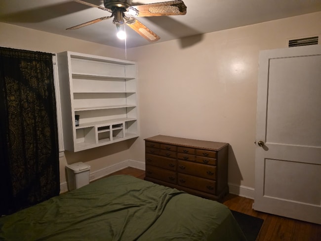 Building Photo - 10 Hillside Dr