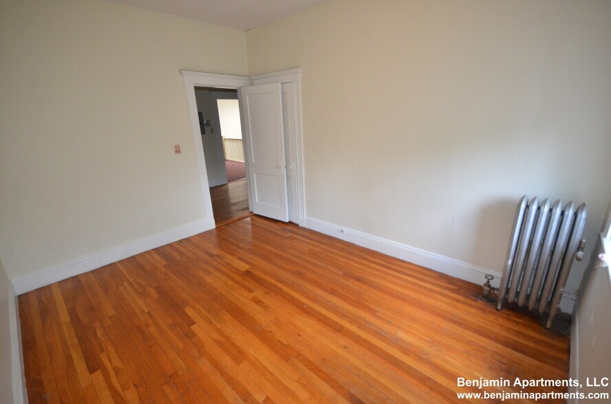 Building Photo - 3 Egremont Rd