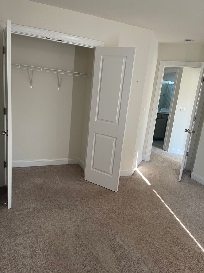 Building Photo - 5543 Harris Cove Dr
