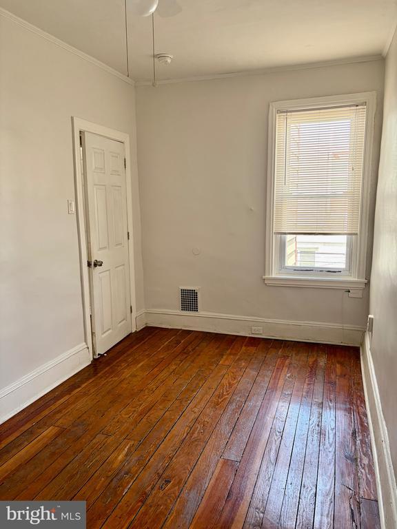 Building Photo - 355 Mercy St