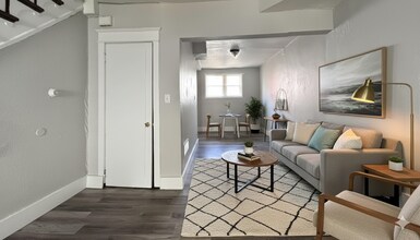 Building Photo - 3-bed Philly home with hardwood floors, an...