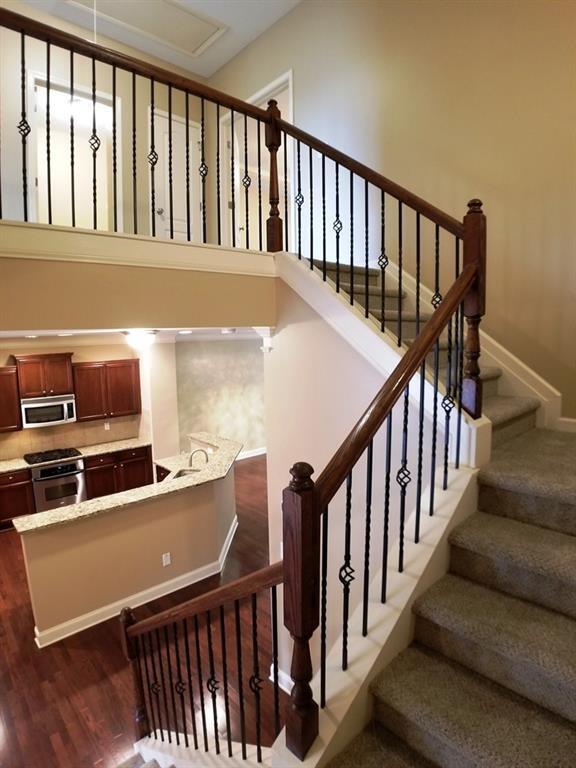 Building Photo - 3872 Fairhill Point