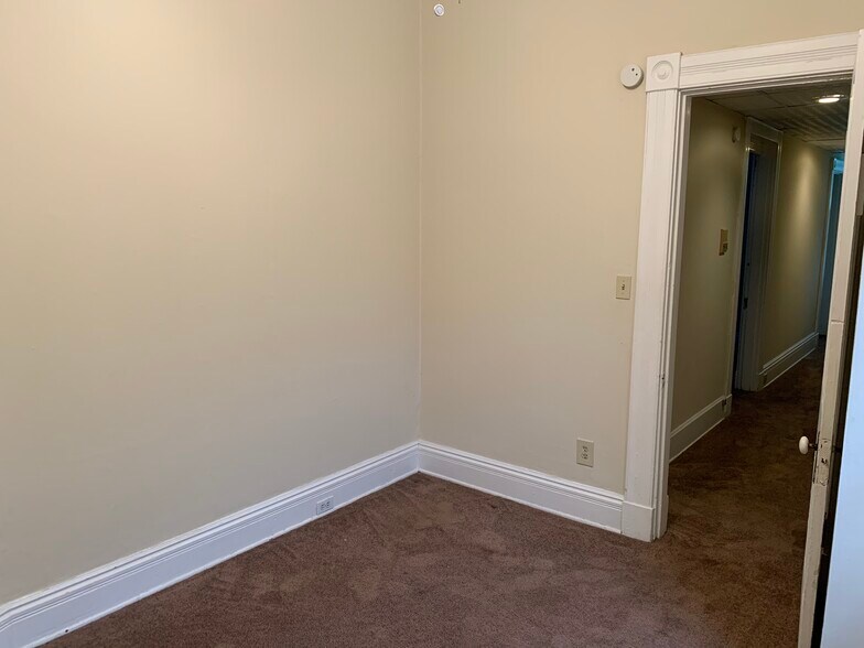Bedroom2 - 2325 Ohio Ave