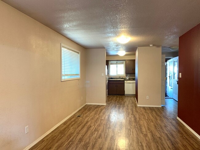 Building Photo - Charming 2 Bedroom Home in Downtown Boise - Off Broadway