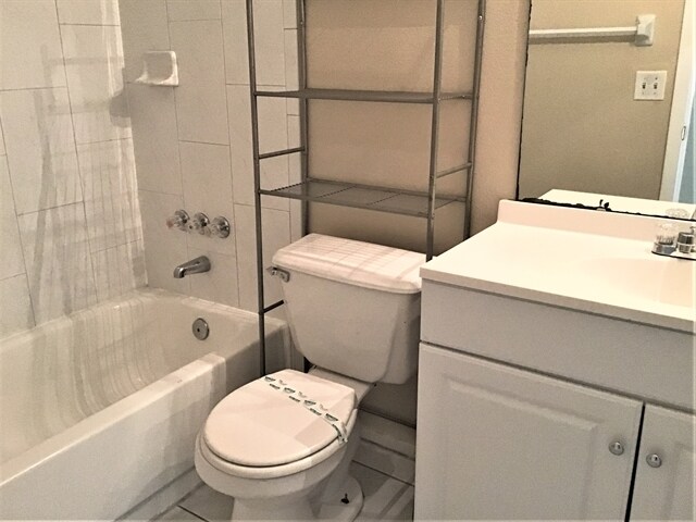 Building Photo - 136 W Cedarwood Cir