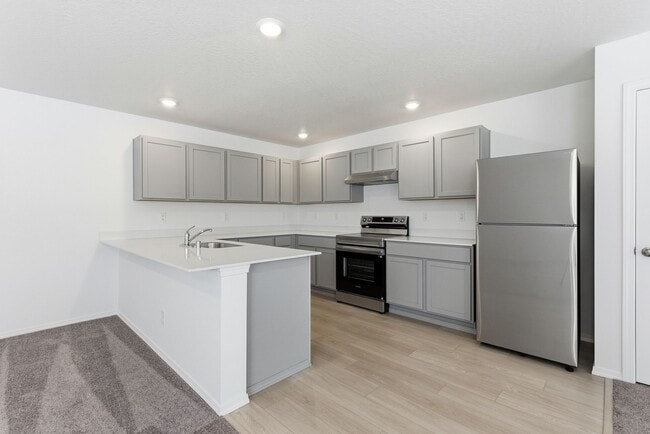 Building Photo - 1334 N Wilhelm Wy