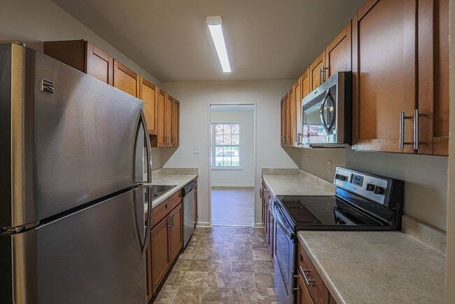 Building Photo - 821 Johahn Dr