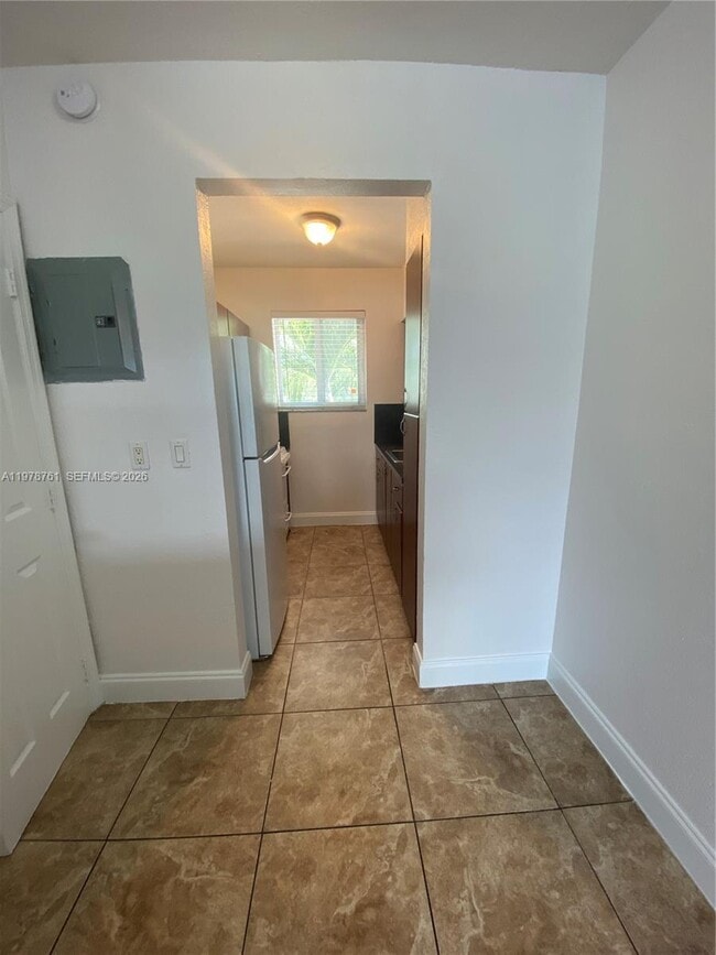 Building Photo - 305 69th St