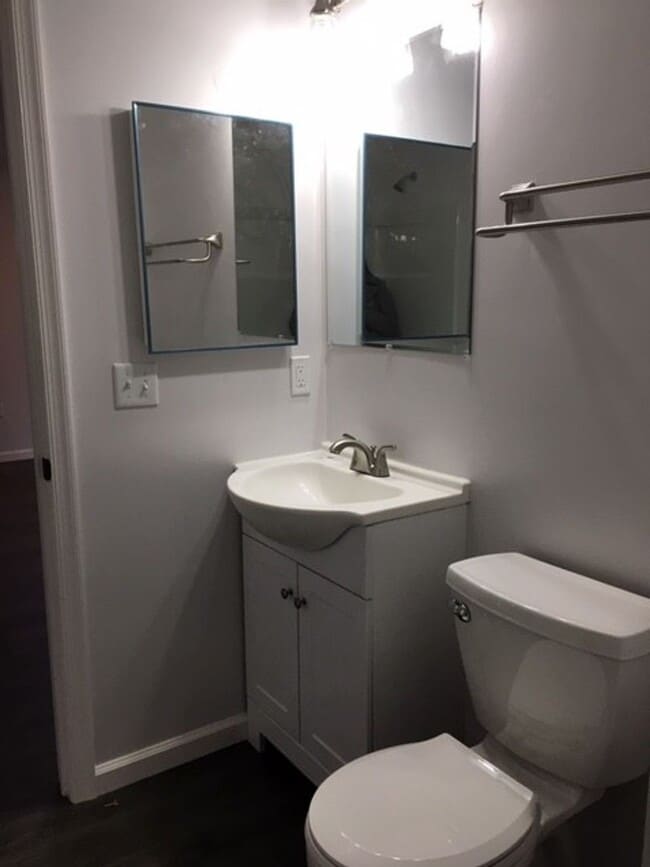 Building Photo - Single Family Home