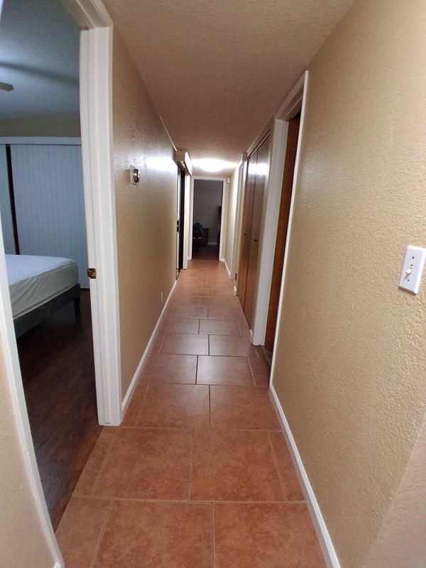 Building Photo - 1127 Rosa Del Rio Way