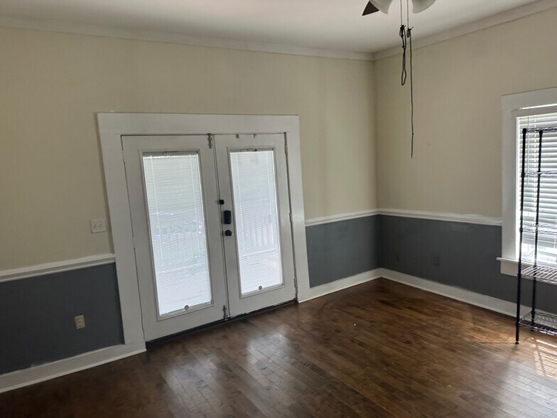 Building Photo - 24 Palmer St