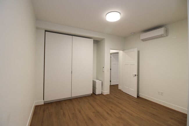 Building Photo - 54 West Avenue