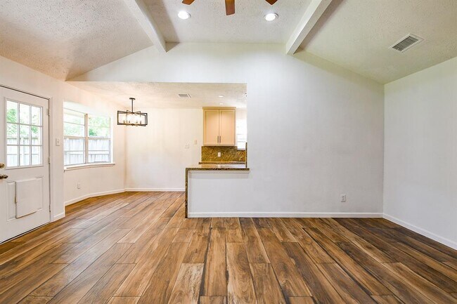 Building Photo - 25003 Spring Creek Dr