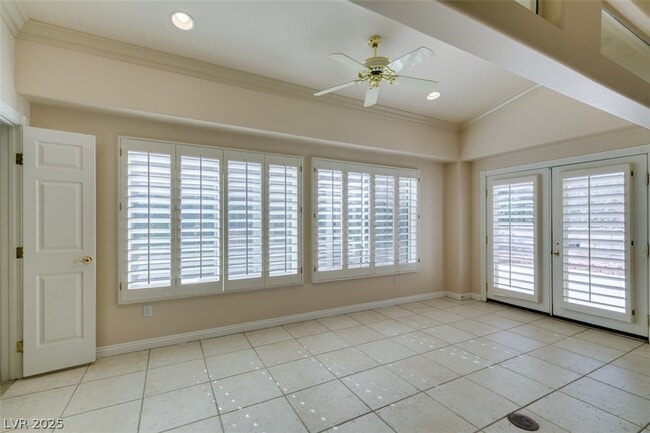 Building Photo - 10041 Woodhouse Dr