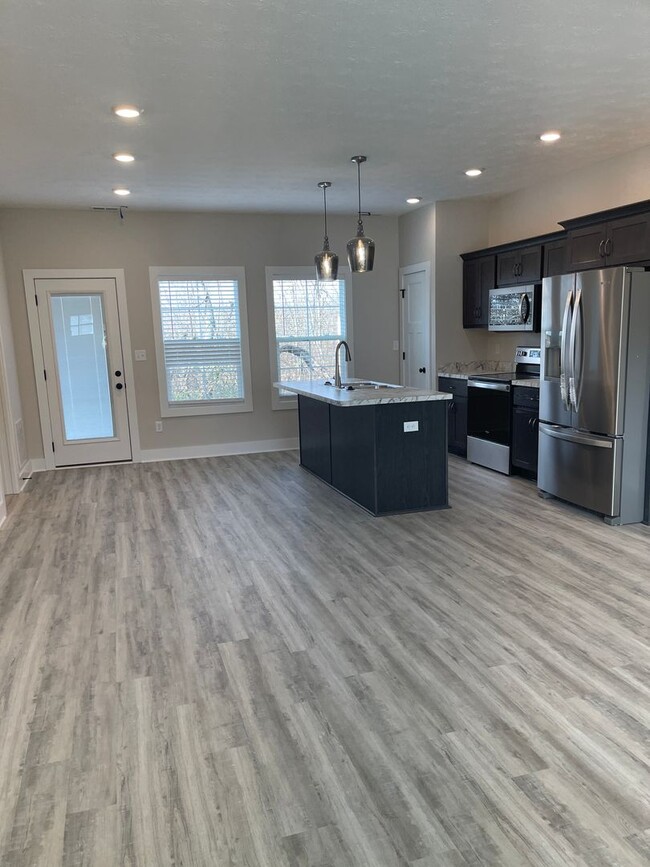 Building Photo - New Construction Townhome in a great locat...