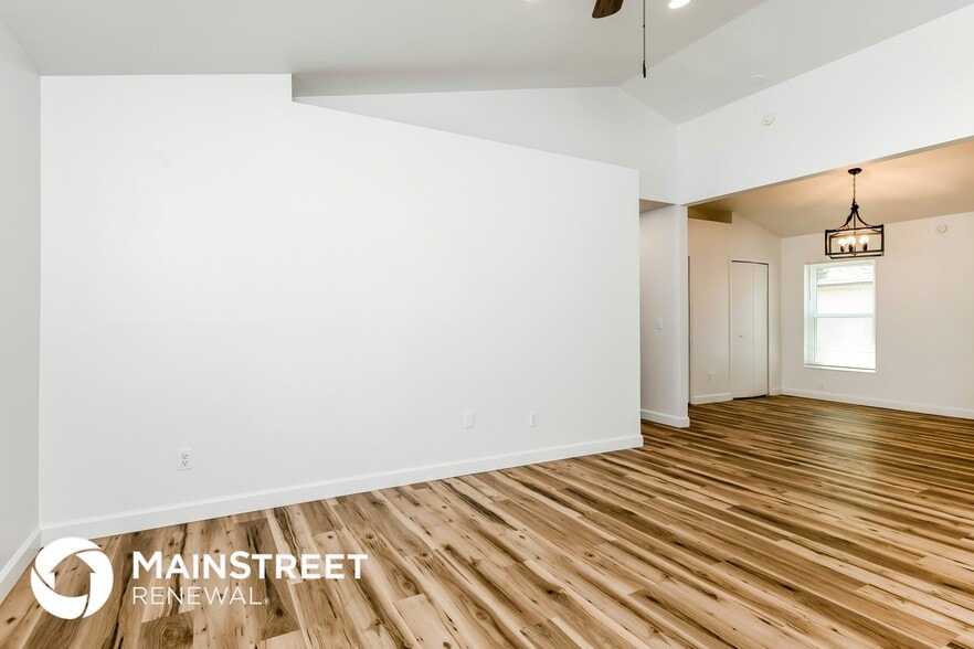 Building Photo - 5638 Piney Ridge Dr